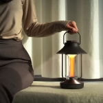 Lumena The Classic LED露營燈 (深棕色)：Angel Ring LED，9600mAh電池，IP54防水